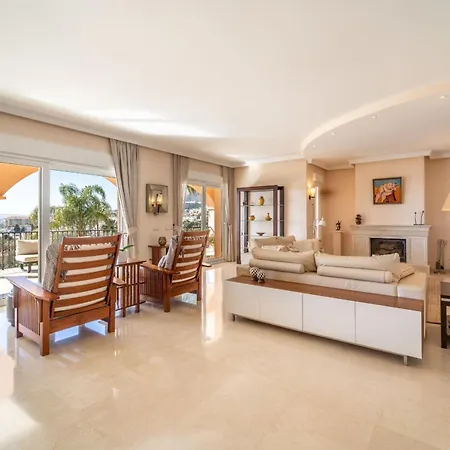 Beachside With Panoramic Sea Views