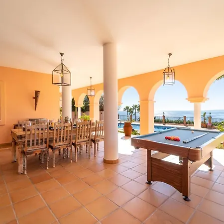 Beachside With Panoramic Sea Views Benalmádena