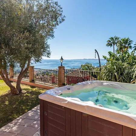 Beachside With Panoramic Sea Views