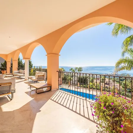 Beachside With Panoramic Sea Views Villa *