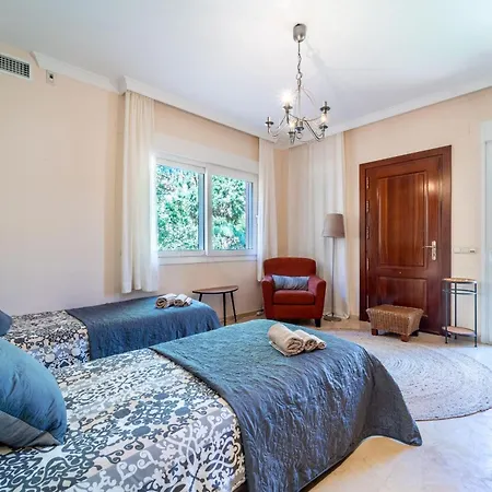 Beachside With Panoramic Sea Views Villa *